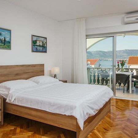 Apartments Bago トロギール エクステリア 写真
