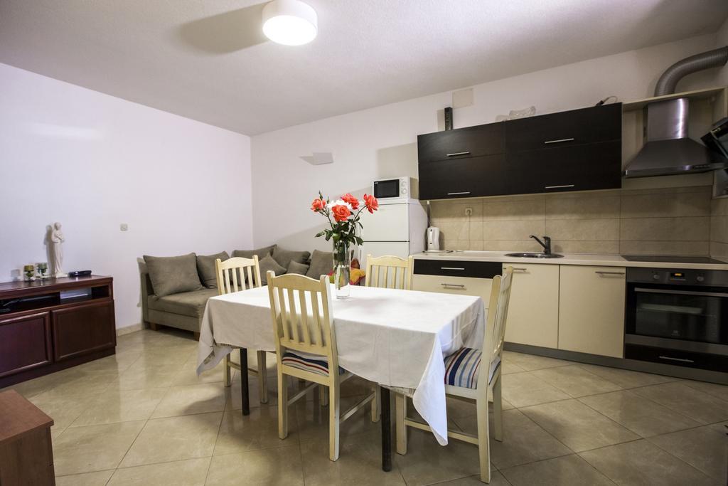 Apartments Bago トロギール エクステリア 写真