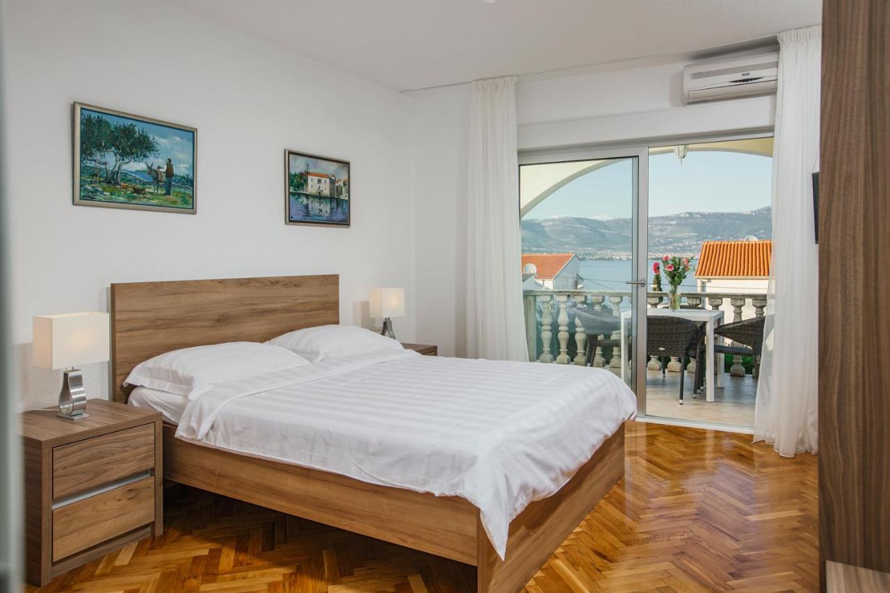 Apartments Bago トロギール エクステリア 写真